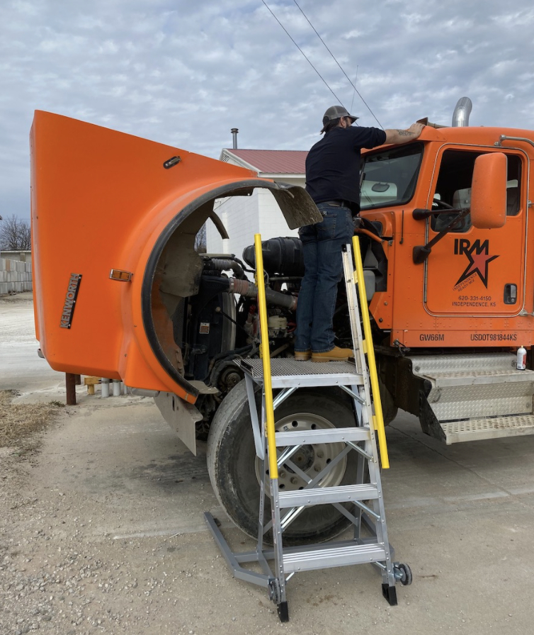 this image shows truck repair in Federal Way, MI